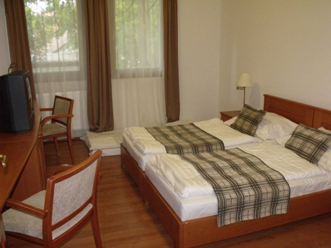 Balatonszárszó, SDG Családi Hotel és Konferencia központ